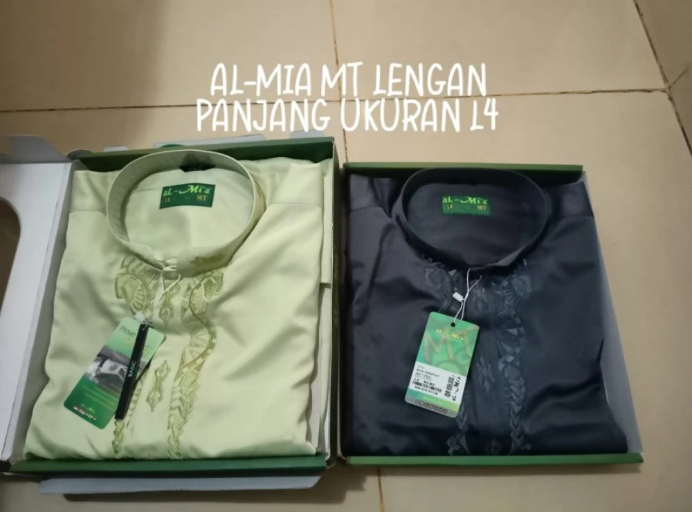 BAJU KOKO ALMIA UK L4  RANDOM